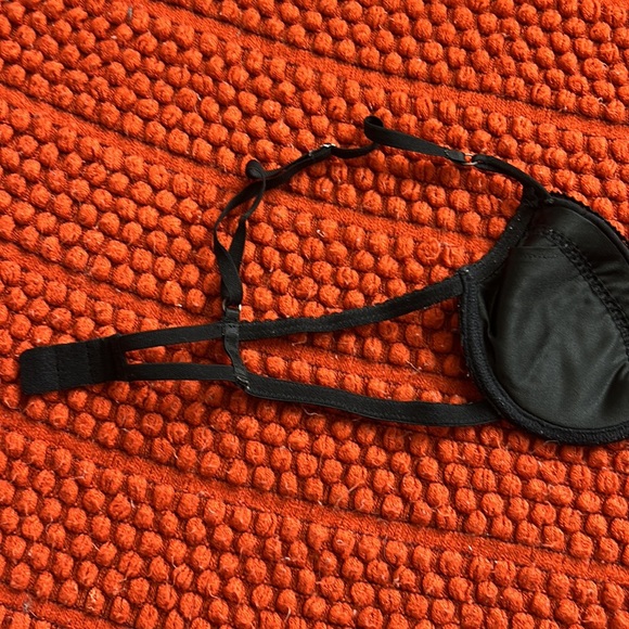 H&M Black Lace Strap Cutout Bra - Picture 6 of 7